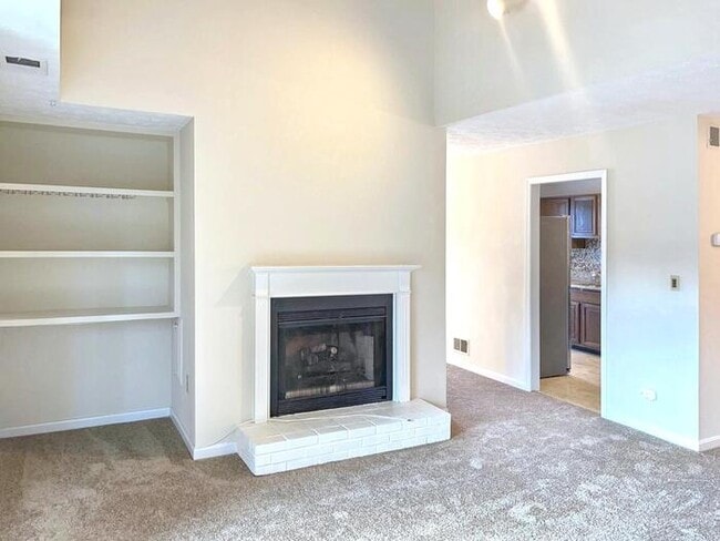 Building Photo - 12044 Cardamom Dr