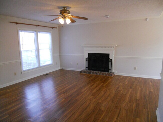 Building Photo - 226 Ryan Way