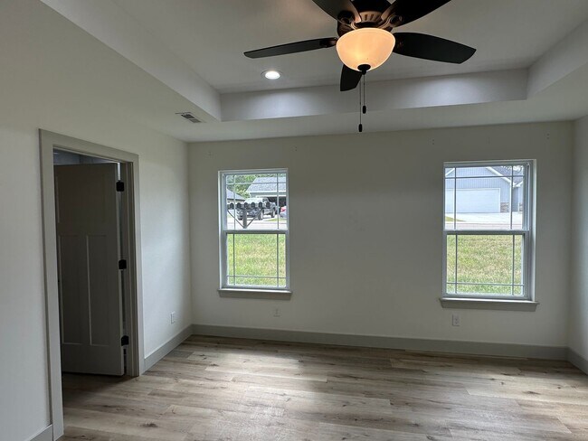 Building Photo - 3 Bedroom 2 Bath Built in 2025