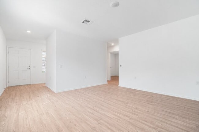 Building Photo - 10166 Asta Trl