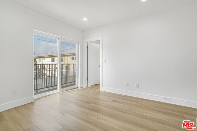 Building Photo - 2057-2054 S Garth Ave