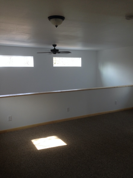 Building Photo - 24772 Amber Dr