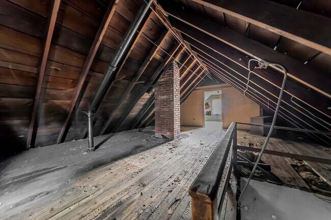 Building Photo - 3484 W 58th St