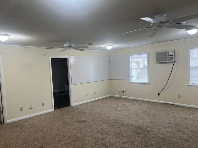 Building Photo - 2502 Blair Blvd