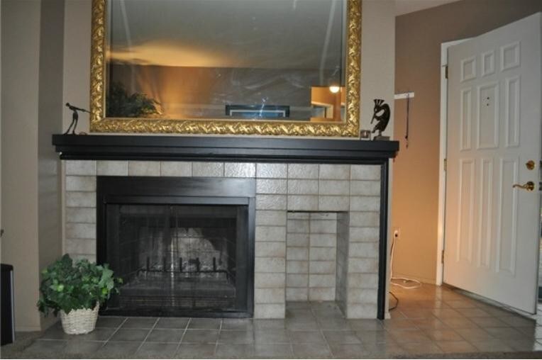 Building Photo - 1336 Bellevue Way NE