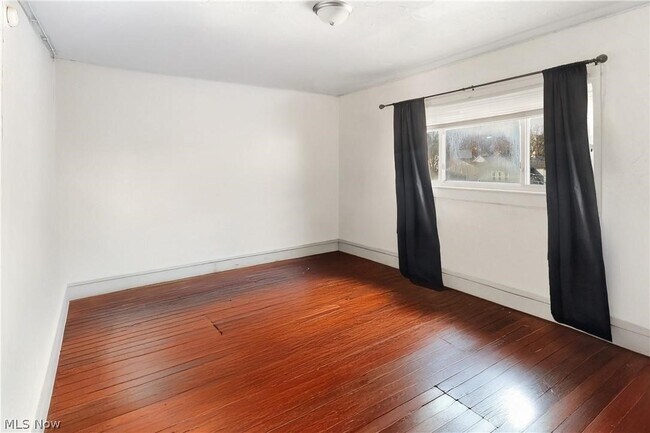 Building Photo - 511 Brown St