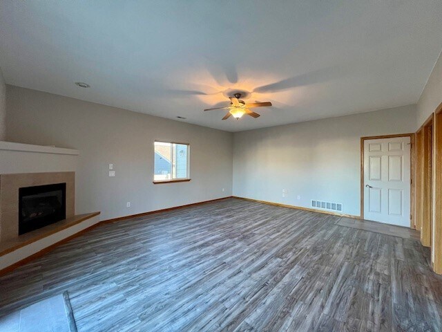 Building Photo - 6814 Riviera Ct