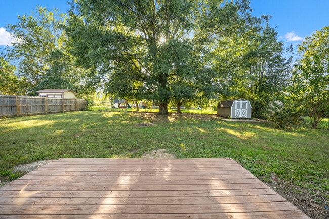 Building Photo - 1060 Butler Dr