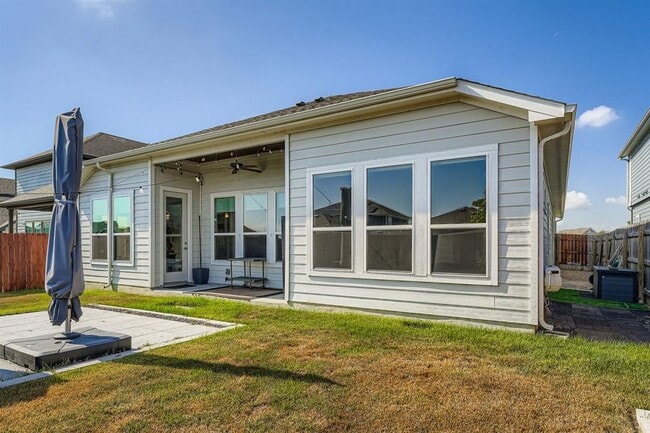 Building Photo - 9800 Grapevine Leaf Dr