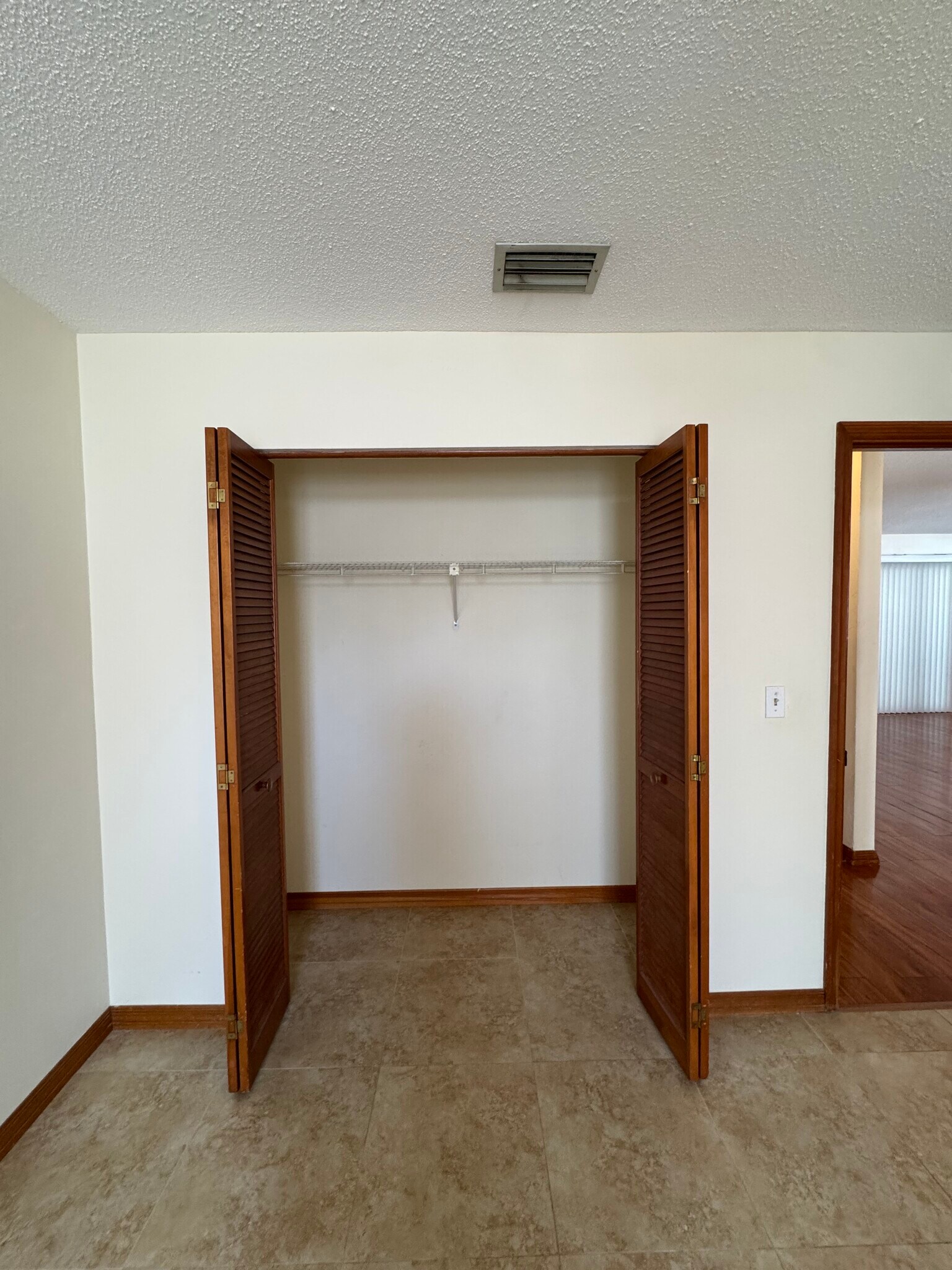 Building Photo - 3554 Irish Ln