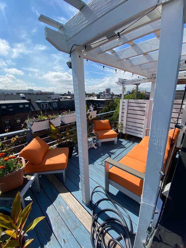 Building Photo - 52 E Springfield St