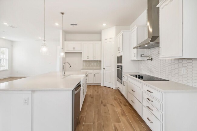 Building Photo - Beautiful Brand New 3/2.5 Home for Rent wi...