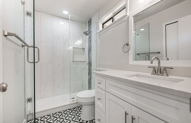 Building Photo - 9223 Ridgeland St