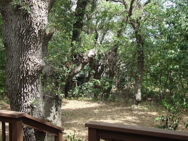 Building Photo - 18311 Redbud Ln