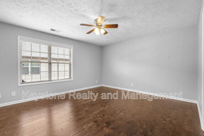 Building Photo - 133 Melbourne Dr