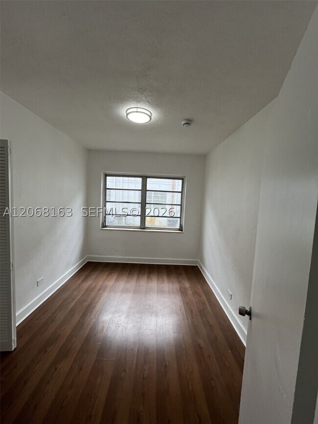 Building Photo - 3911 W Flagler St