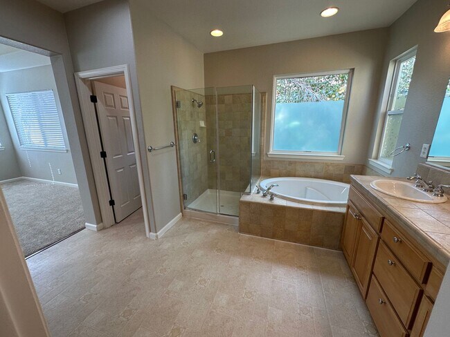 Building Photo - Beautiful 4  bedroom, 2.5 bath home in Garin Ranch