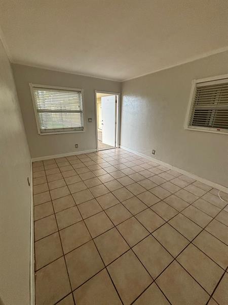 Building Photo - 1301 N 12th Ct