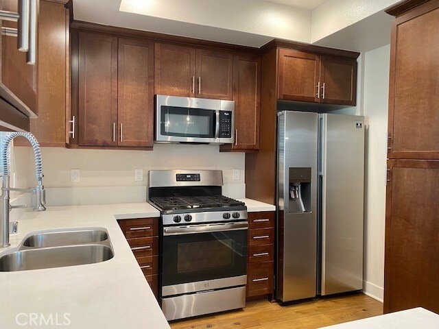 Building Photo - 2209 W 237th St