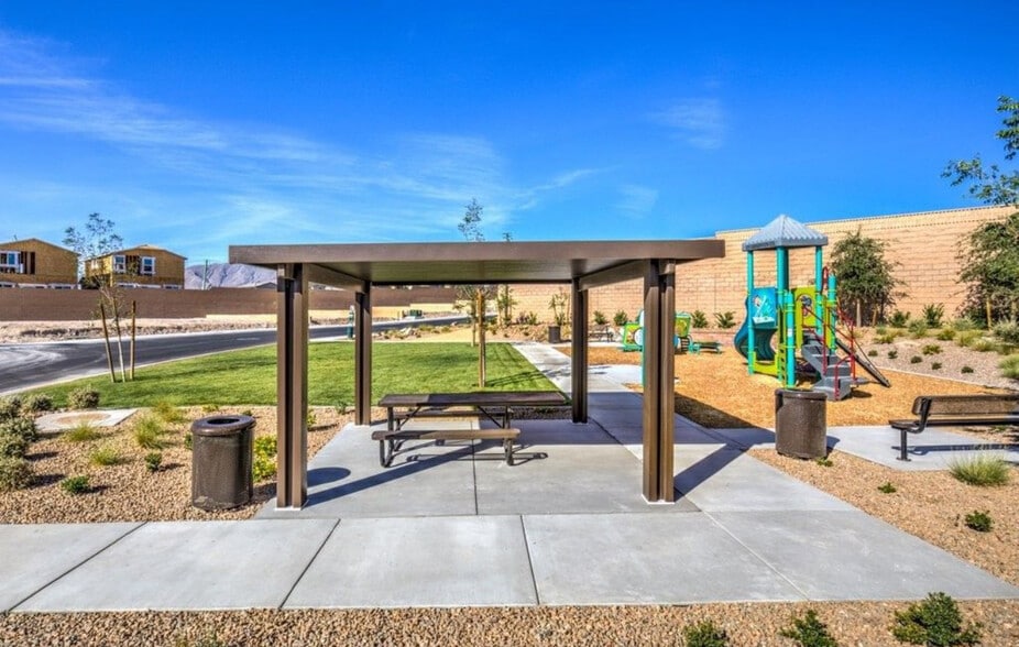 Building Photo - 10974 Cambridge Lakes Ave