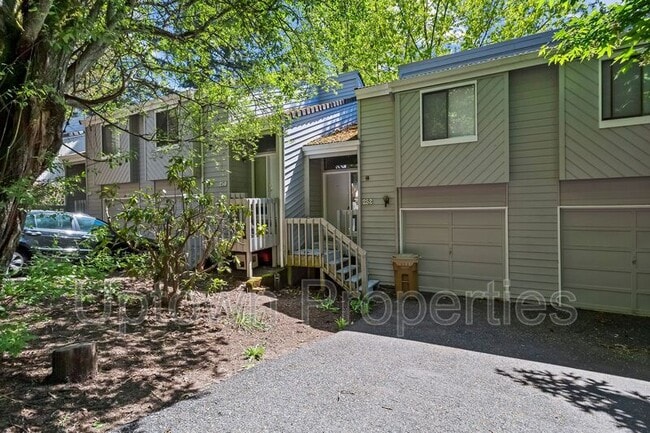 Building Photo - 252 Cervantes Cir
