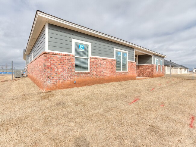 Building Photo - Beautiful New Construction Home in Edmond