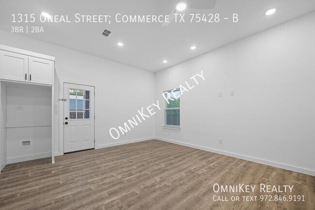 Building Photo - 1315 Oneal St