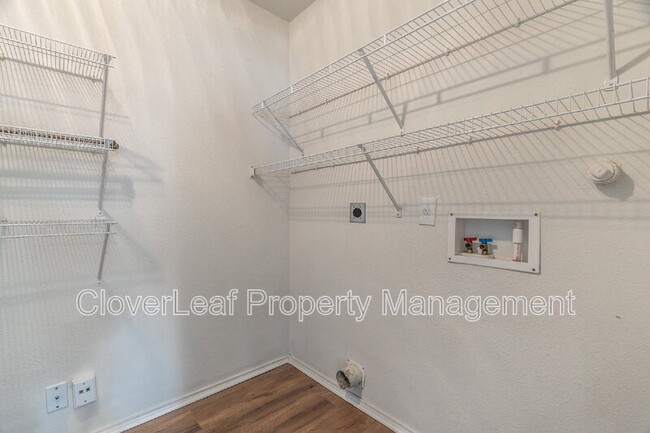 Building Photo - 12411 Penny Royale