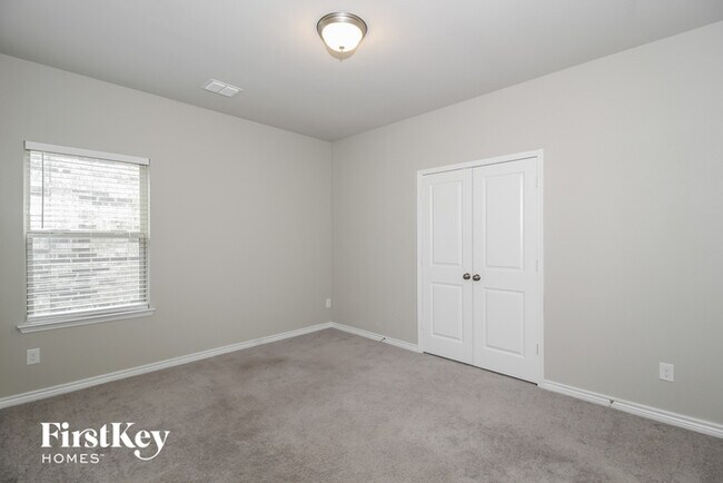 Building Photo - 3733 Evergreen Ridge Rd