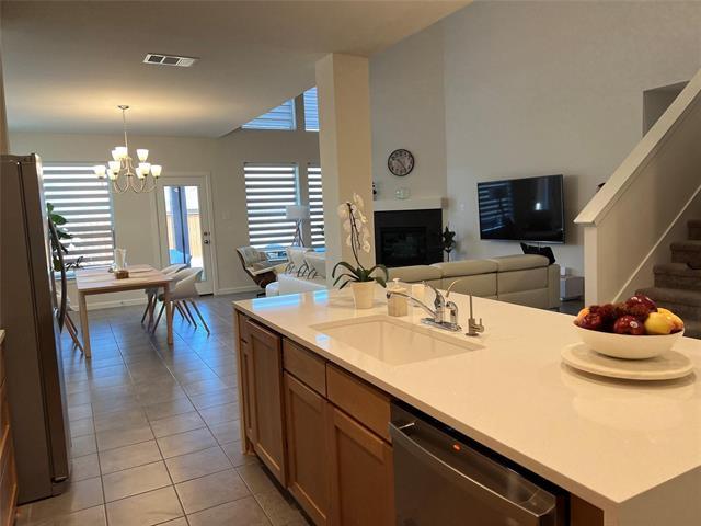 Building Photo - 3517 Iron Horse Dr