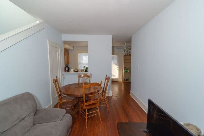 Building Photo - 2832 Salado St