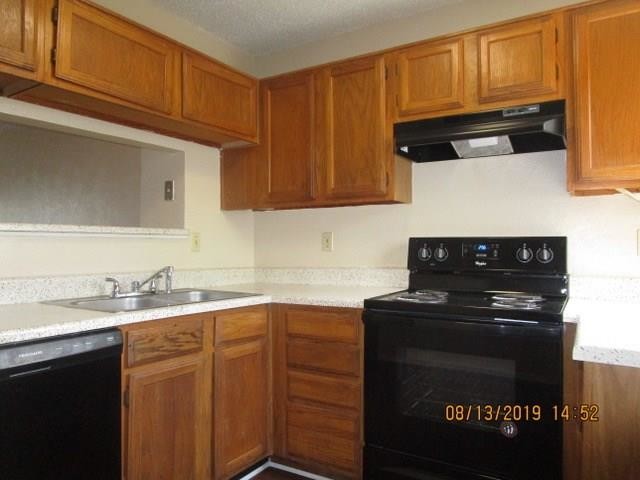 Building Photo - 10500 Lake June Rd