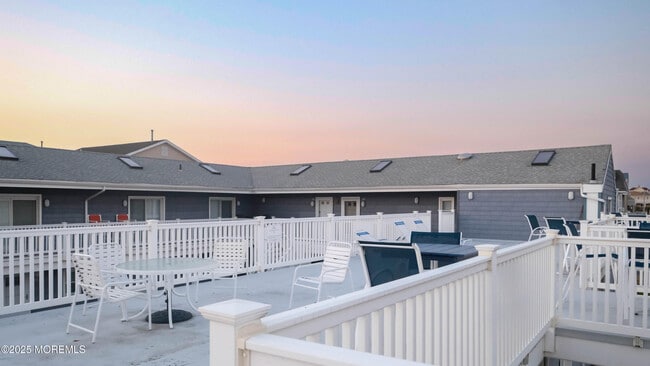 Building Photo - 100 Ocean Ave N