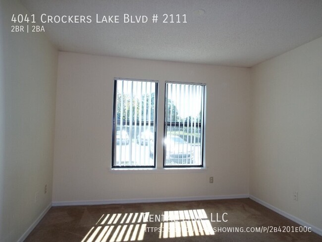 Building Photo - 4041 Crockers Lake Blvd