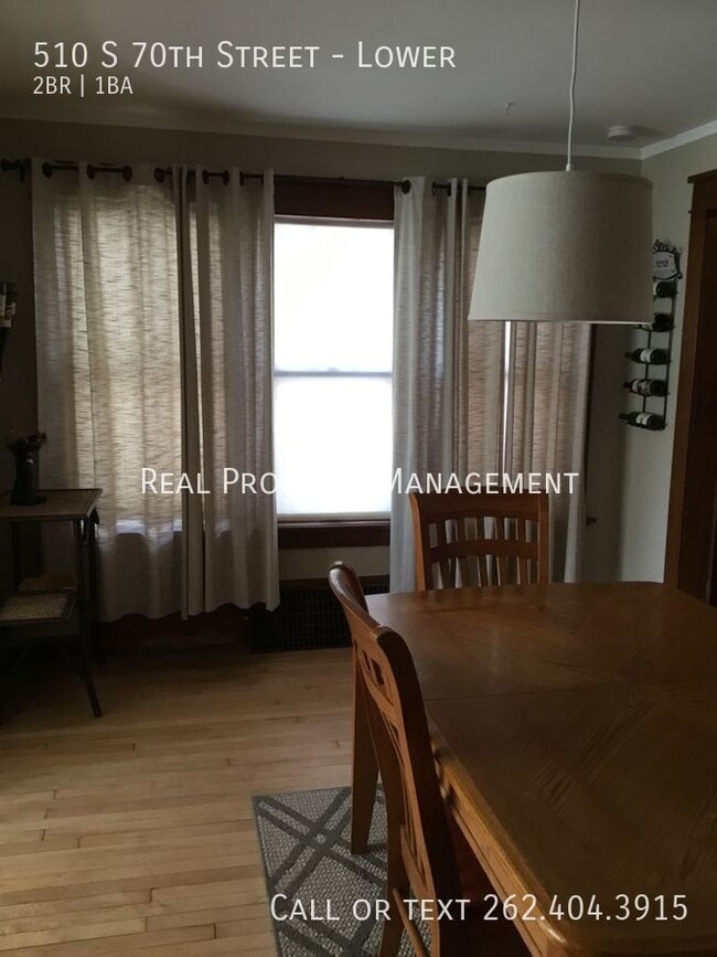 Building Photo - 510 S 70th St