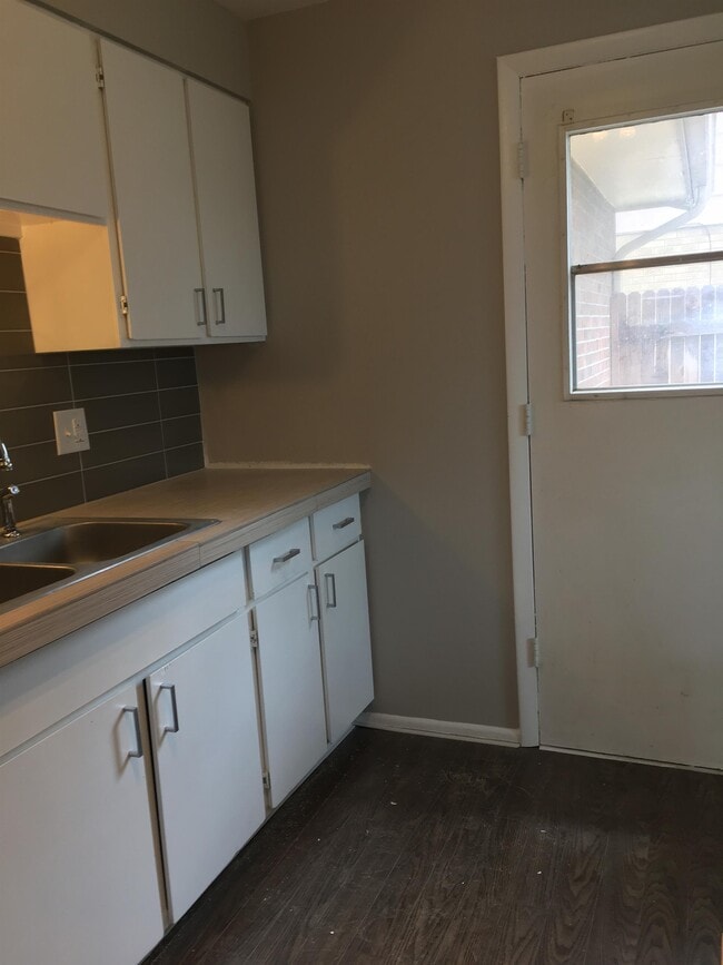 Building Photo - 4858 Garrison St