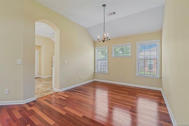 Building Photo - 8990 Stoneridge Pl