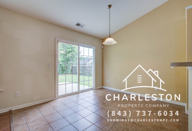 Building Photo - 9612 Oldbury Rd