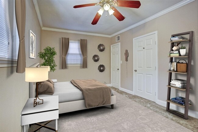 Building Photo - 315 W Saulnier St