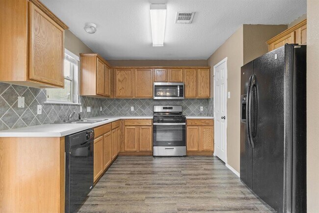 Building Photo - 3769 Castle Rock Dr