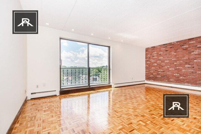 Building Photo - 1 bedroom in Brookline MA 02446