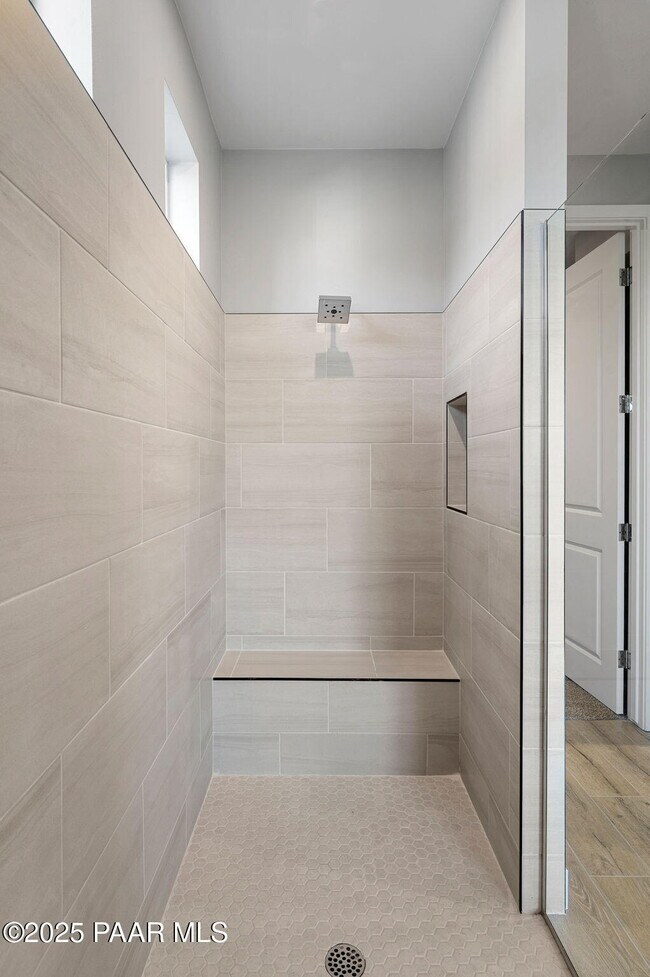 Building Photo - 1326 Rockwood Dr