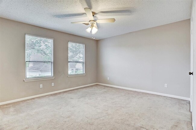 Building Photo - 11530 Ella Lee Dr