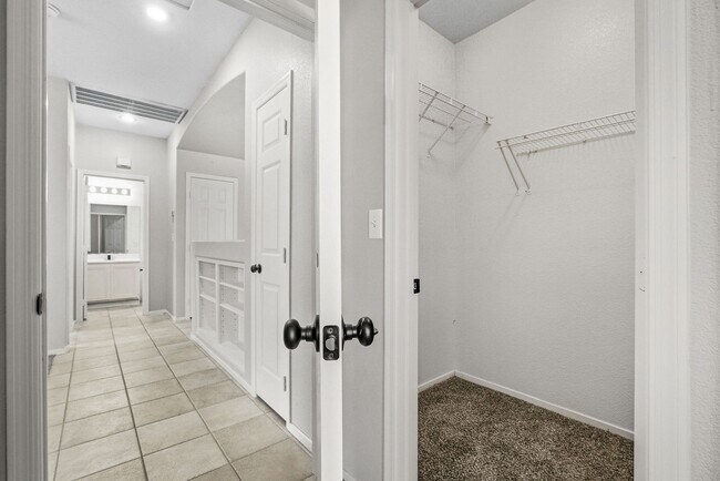 Building Photo - SUMMERLIN NORTH!!! SINGLE STORY!!! LARGE YARD!!! RECENTLY RENOVATED!!! NEW CARPET!!! NEAR DOWNTOW...