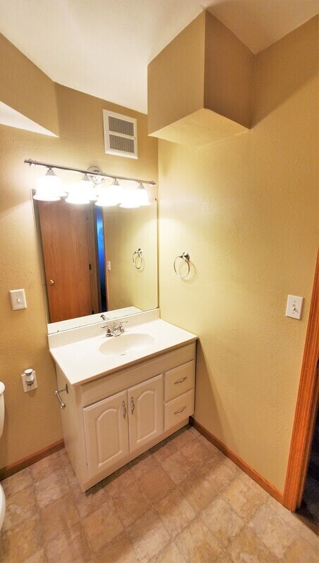 Building Photo - 4260 Windemere Way