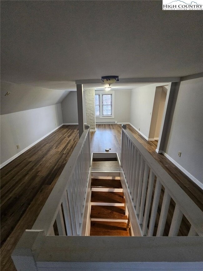 Building Photo - 10884 NC-105