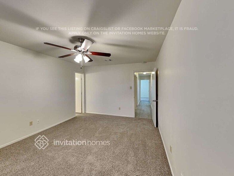 Building Photo - 4806 Lost Oak Dr