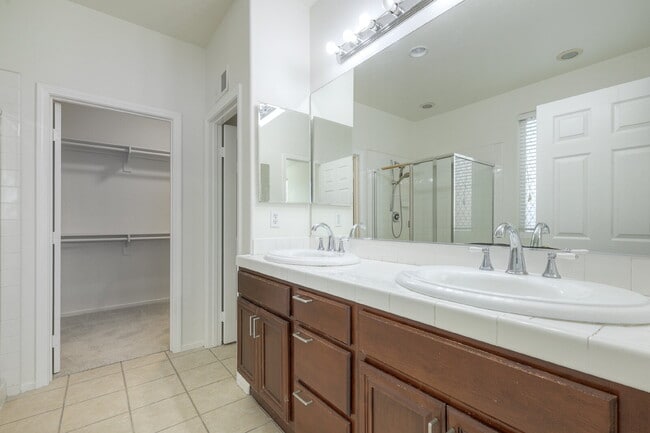 Building Photo - Highland Ranch Spring Valley 2-story 3 bd / 3.5 ba Home w Garage, Yard + MORE!