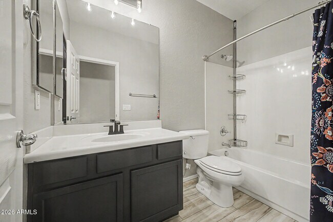 Building Photo - 15207 W Windward Ave