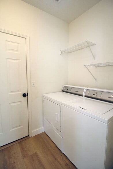 Building Photo - 15542 SE Thornbridge Dr
